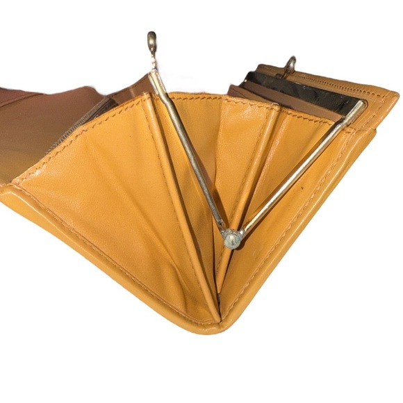 Celine Kisslock Wallet - Picture 7 of 9